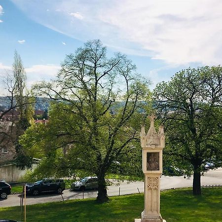 Flora Lak Apartment Sopron Luaran gambar