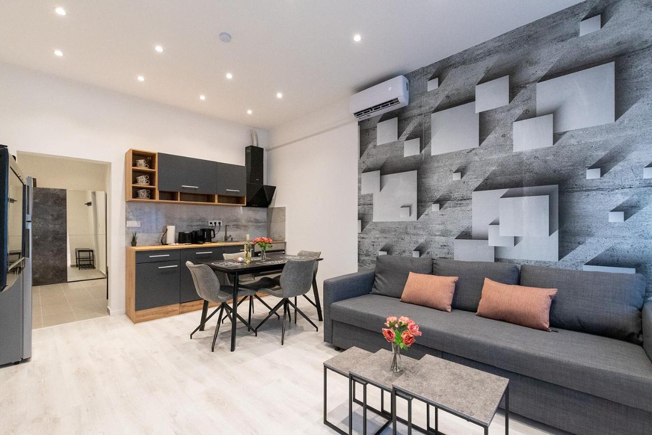 Flora Lak Apartment Sopron Luaran gambar